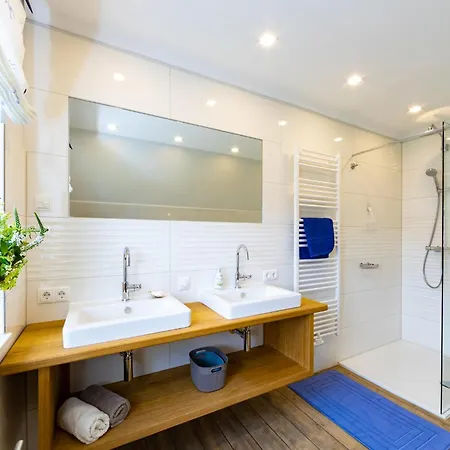 Exklusives Reetdachhaus Mit Sauna In * Rerik