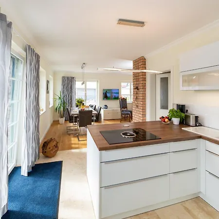 Exklusives Reetdachhaus Mit Sauna In Rerik