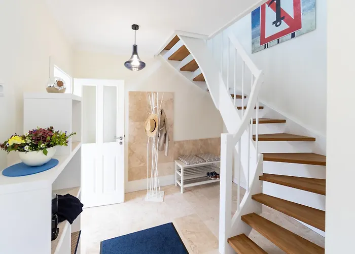 Exklusives Reetdachhaus Mit Sauna In