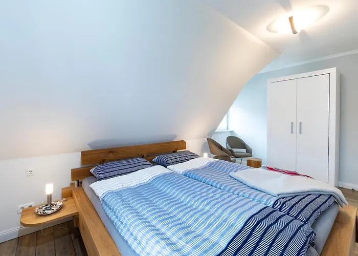 Casa de Férias Exklusives Reetdachhaus Mit Sauna In