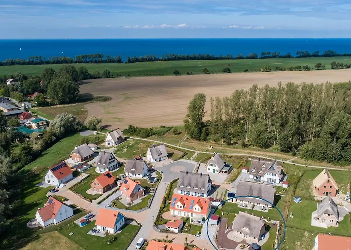 Casa de Férias Exklusives Reetdachhaus Mit Sauna In *