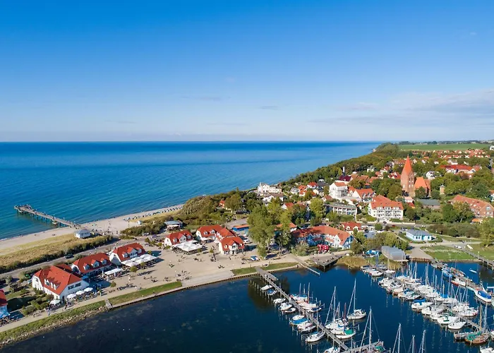 Casa de Férias Exklusives Reetdachhaus Mit Sauna In *